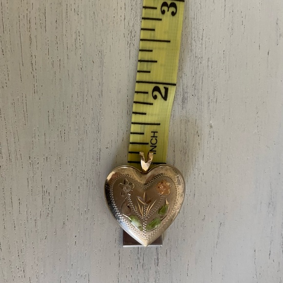 ✨Vintage Gold filled Locket ✨ - Picture 4 of 4